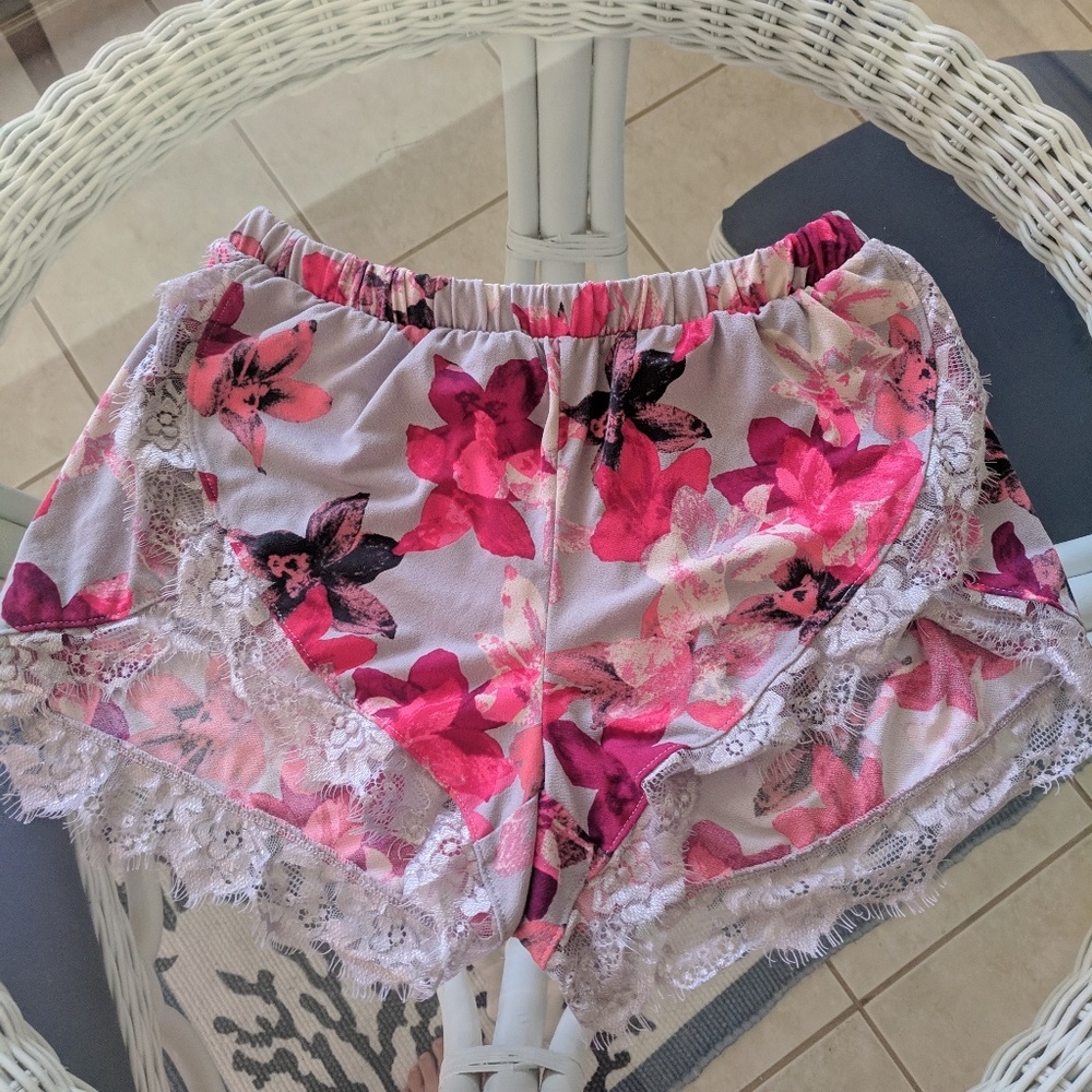 Express floral shorts